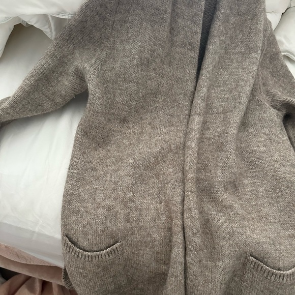 Sweater - Picture 2 of 3